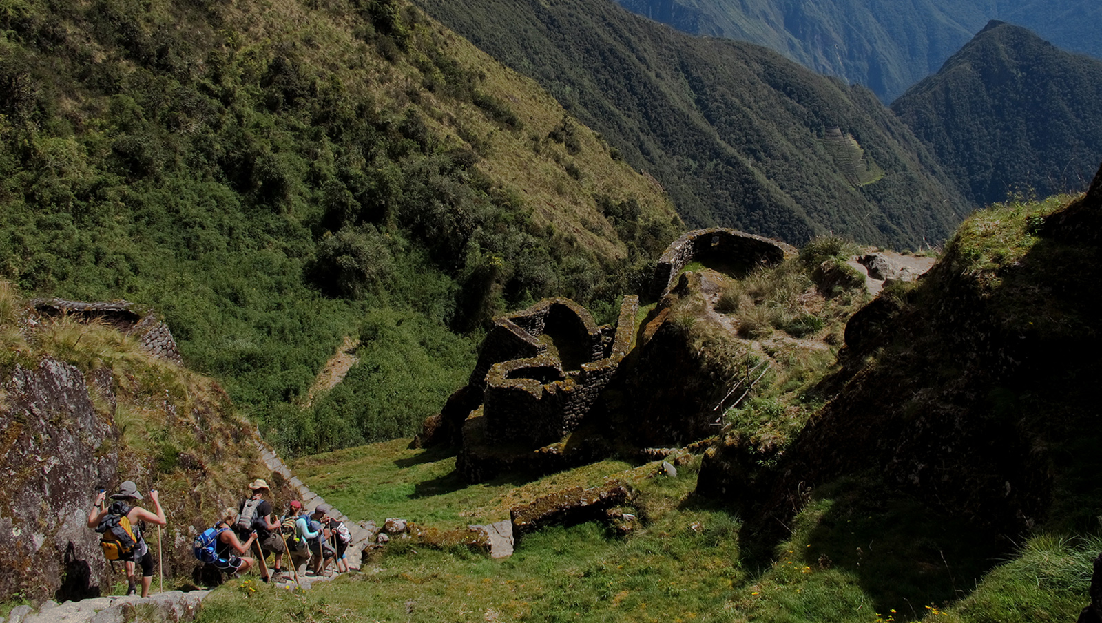 inka trail machu picchu jungle trek peru
